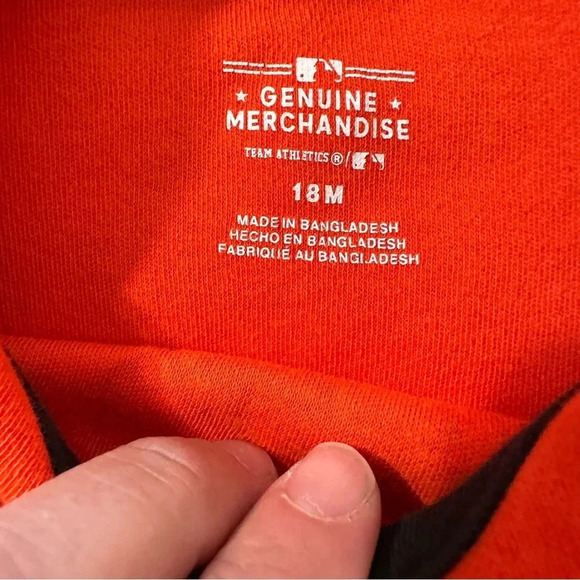 Genuine Merchandise SF Giants baby size 18 month, (very small 3-6 months) - Picture 3 of 3